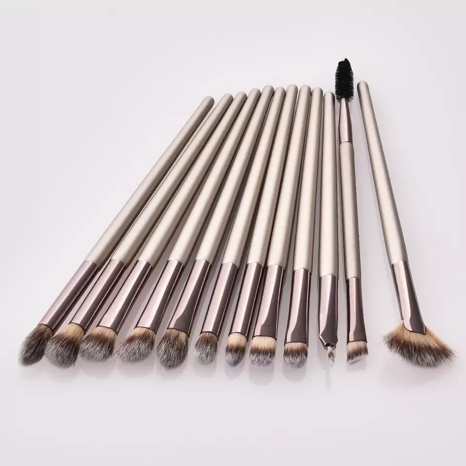 12 Piece Designer Pro Brush Set - MQO 12 pcs