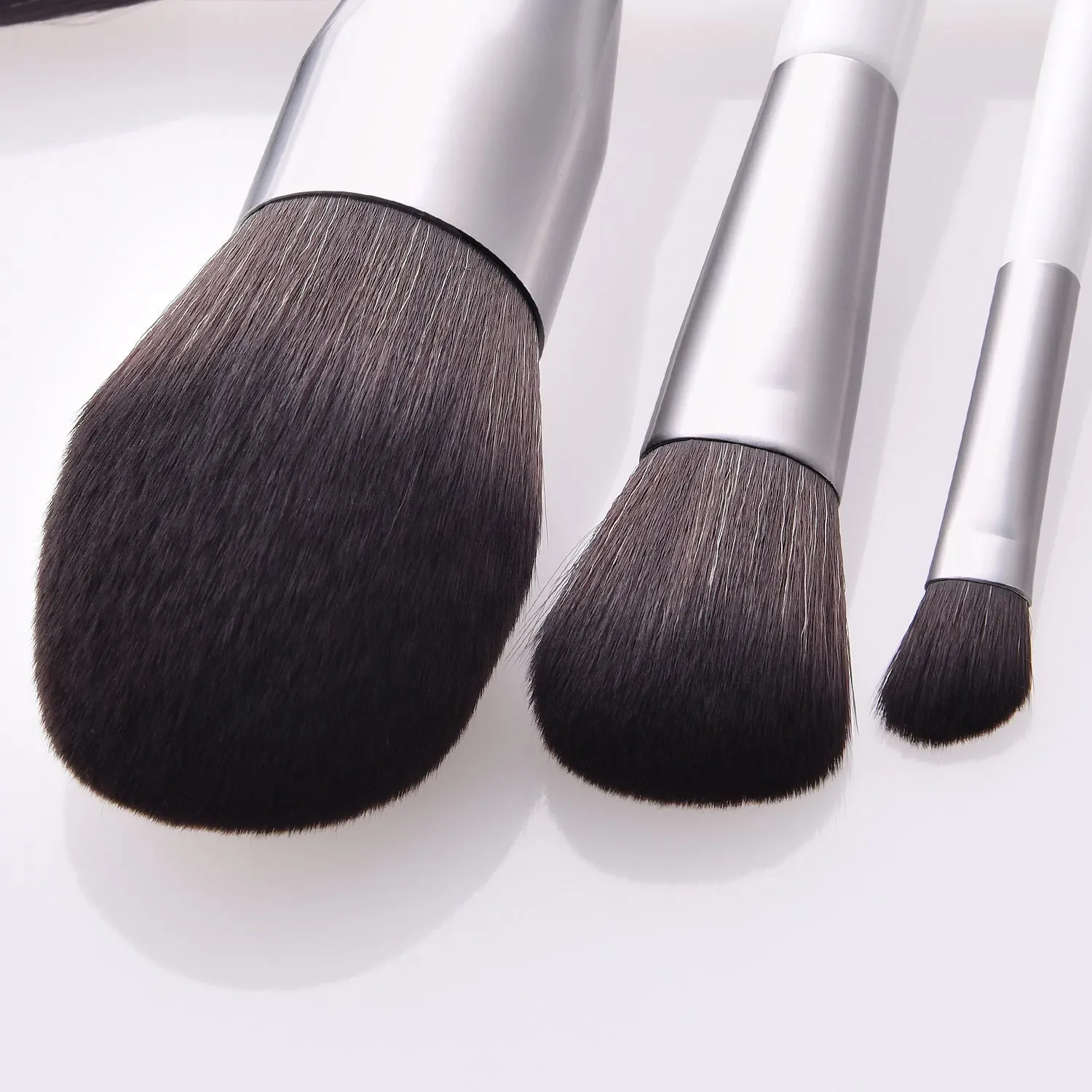 15 Piece Designer Pro Sleek Brush Set - MQO 12 pcs