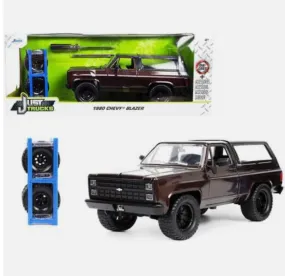 1980 CHEVY BLAZER WITH EXTRA WHEELS 1/24 scale DIECAST CAR JADA TOYS Sealed New