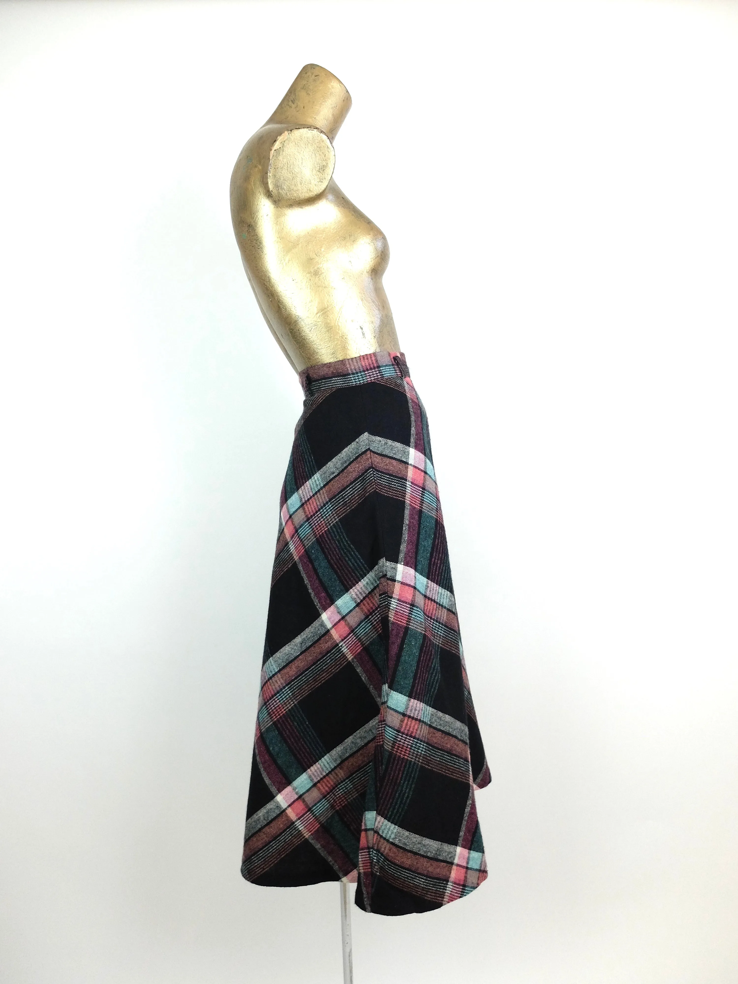 50s Mod Black and Pink Wool Tartan Argyle Check Print High Waisted Full Circle Midi Skirt