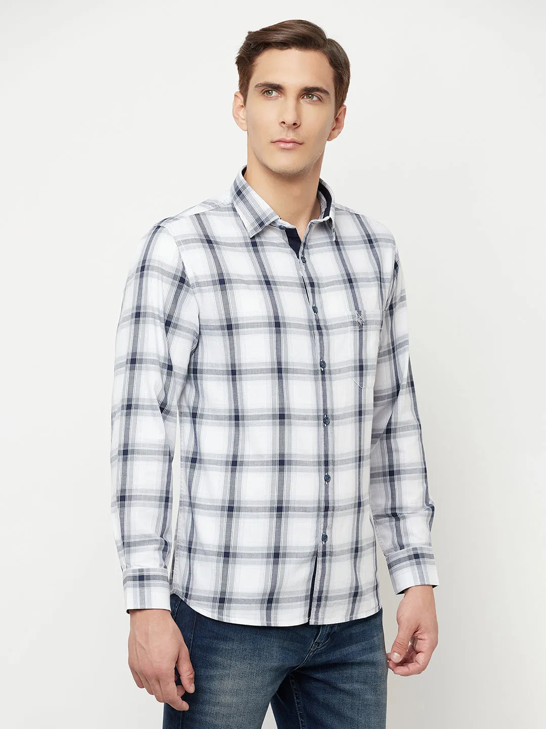 Cantabil Cotton Checkered White Full Sleeve Casual Shirt for Men with Pocket