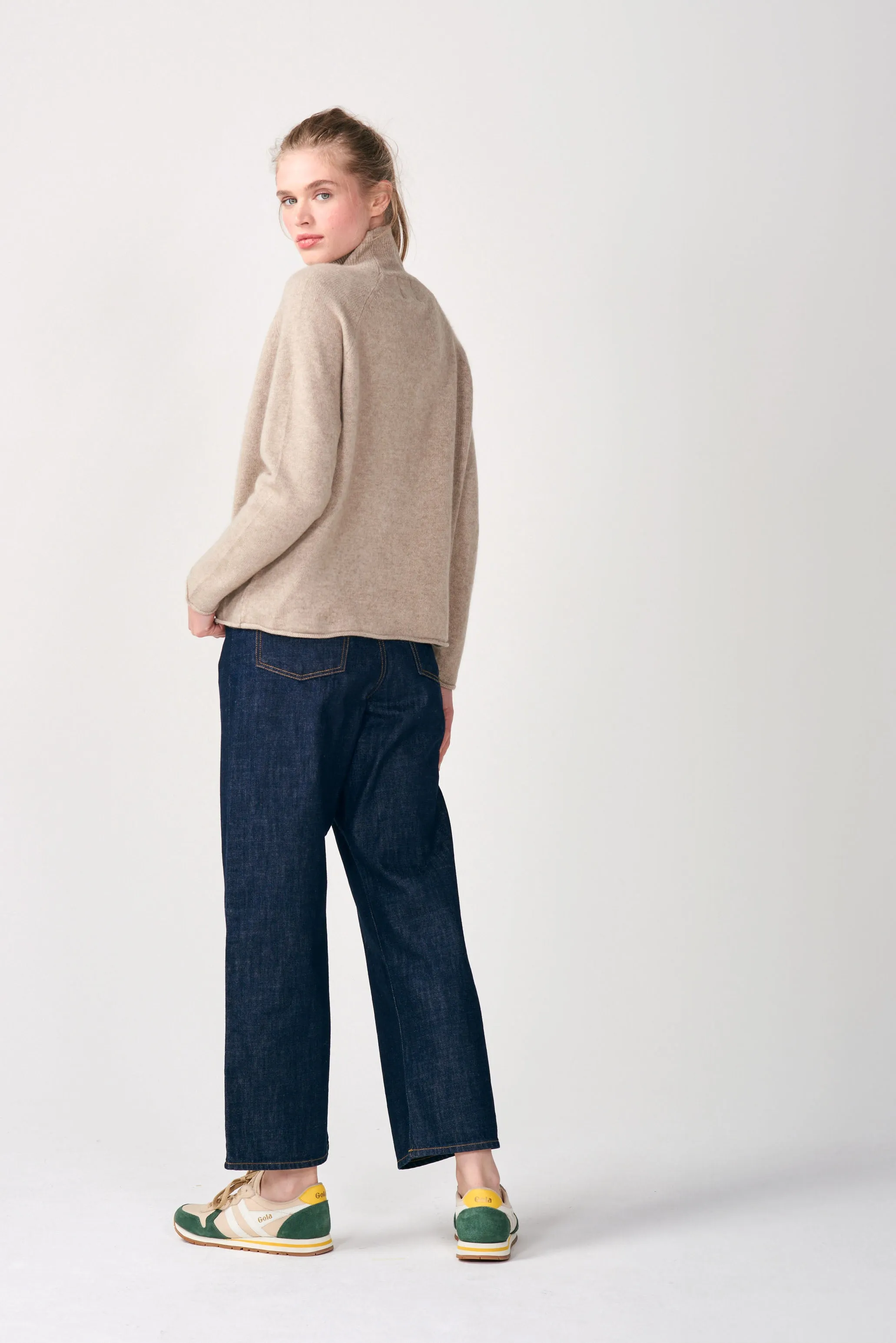 Cashmere Winter Sweat in Organic Light Brown