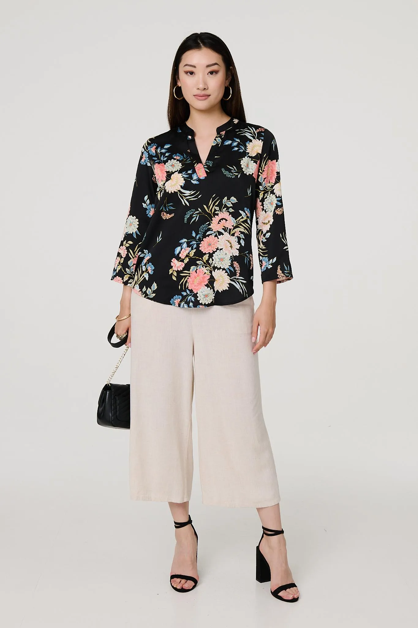 Floral Print 3/4 Sleeve V-Neck Blouse