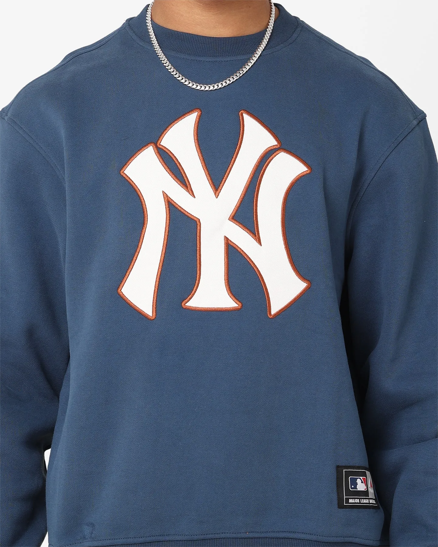 Majestic Athletic New York Yankees Logo Applique Crewneck French Navy