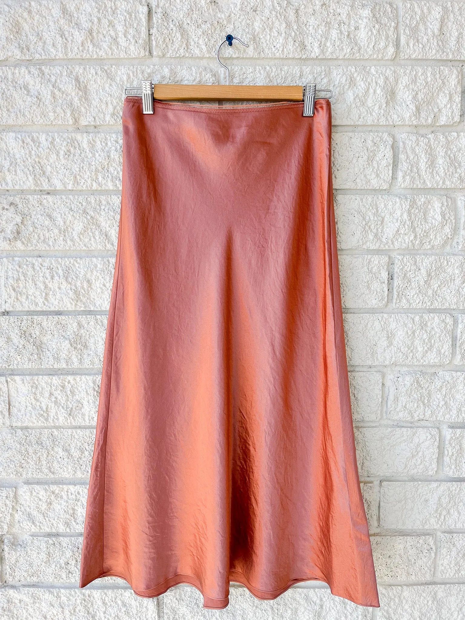 Shaped Hem Slip Skirt W/  Elastic