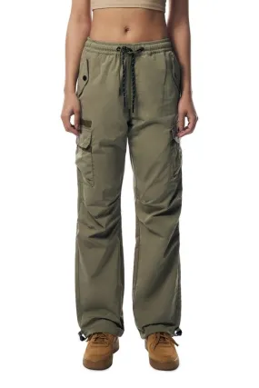 Smoke Rise Women's Nylon Cargo Pants EP23181