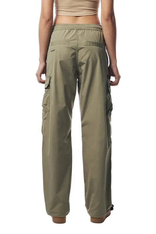 Smoke Rise Women's Nylon Cargo Pants EP23181