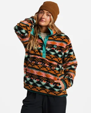 Switchback Pullover